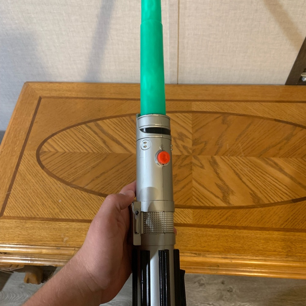 2004 Hasbro Luke skywalker Green Toy Lightsaber with Silver Hilt